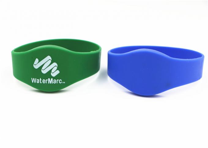 Reusable Waterproof RFID Silicone Wristband , Uhf Silicone Rfid Wristbands