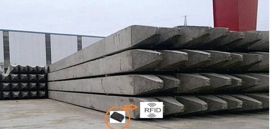 Concrete Embedded UHF RFID On Metal Tag Industrial For Tracking , RFID tag for asphalt management